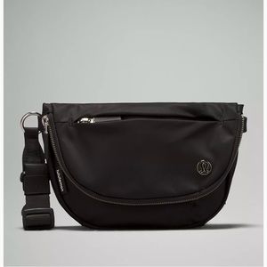 Lululemon micro festival bag
